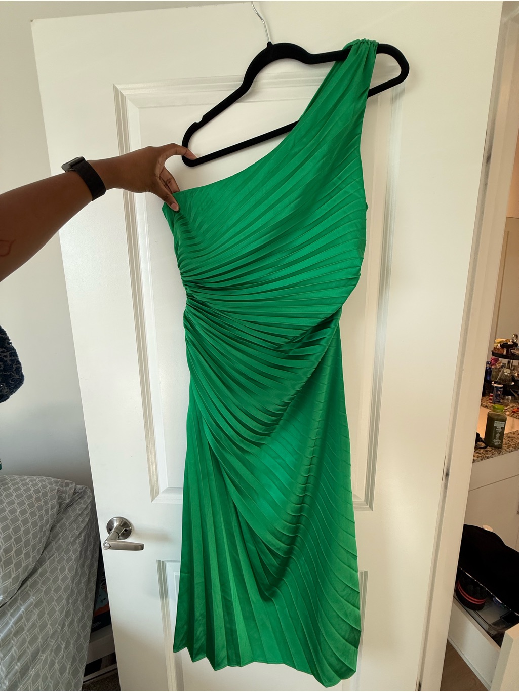 Emerald One-Shoulder Pleated Asymmetrical Dress